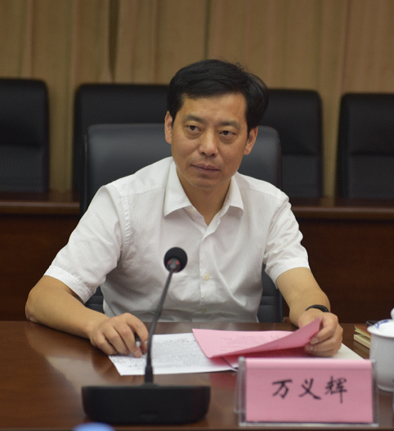 市政公用集團(tuán)黨委副書記、總經(jīng)理萬義輝調(diào)研江西長運(yùn)