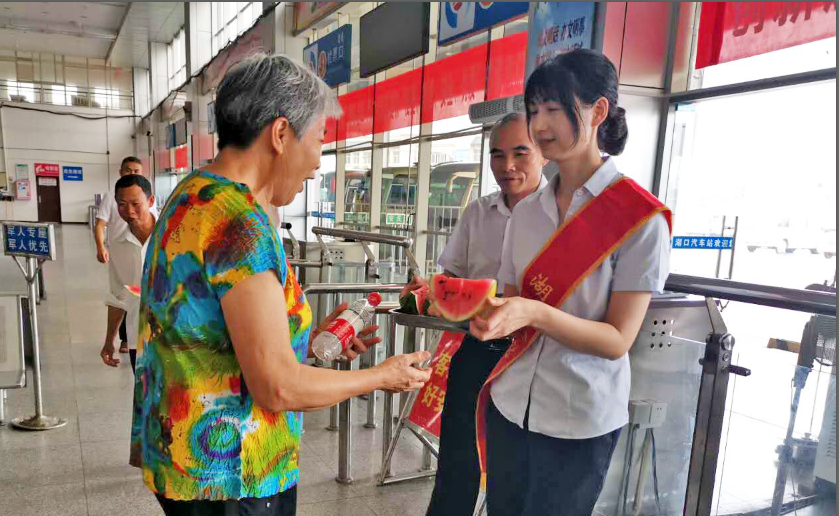 九江長運(yùn)湖口公司開展了“送清涼”活動(dòng)