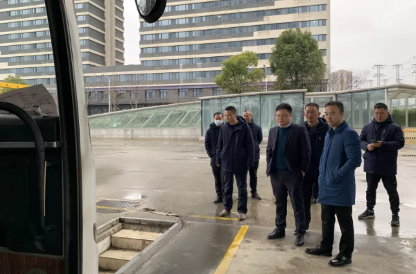 劉磊檢查都市城際公交、鄱陽長(zhǎng)運(yùn)安全生產(chǎn)工作