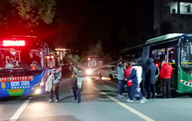九江長運：開通夜間學生專線 服務(wù)學生平安回家