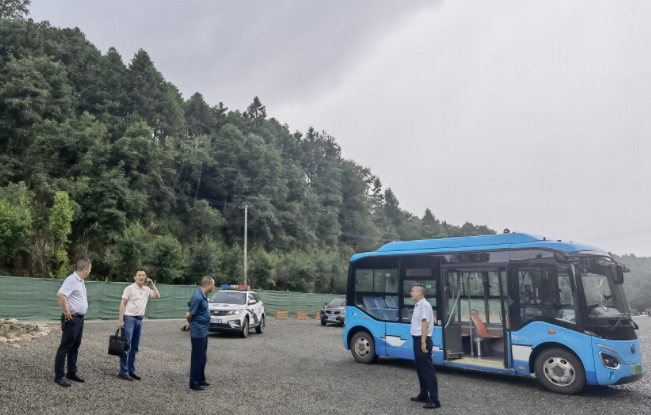 婺源公交    多部門聯(lián)合開展城市公交線路及站點優(yōu)化調研