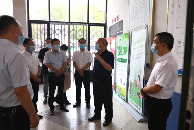 省委宣傳部領(lǐng)導(dǎo)深入萍鄉(xiāng)長運(yùn)督導(dǎo)文明創(chuàng)建、疫情防控工作