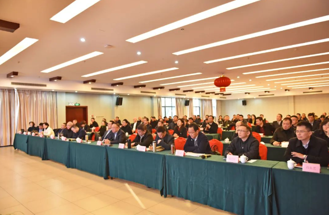 江西長(zhǎng)運(yùn)召開(kāi)2023年經(jīng)營(yíng)分析會(huì) 王曉出席