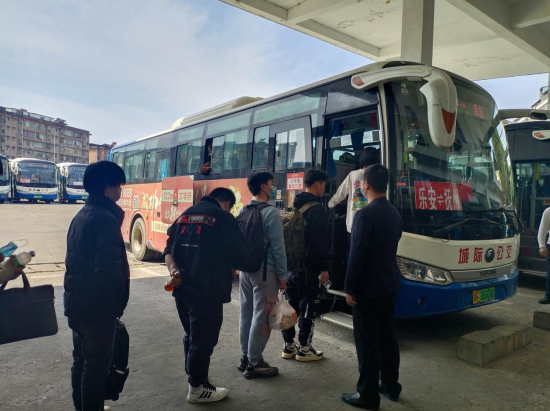 撫州長運(yùn):多措并舉保障清明節(jié)安全出行