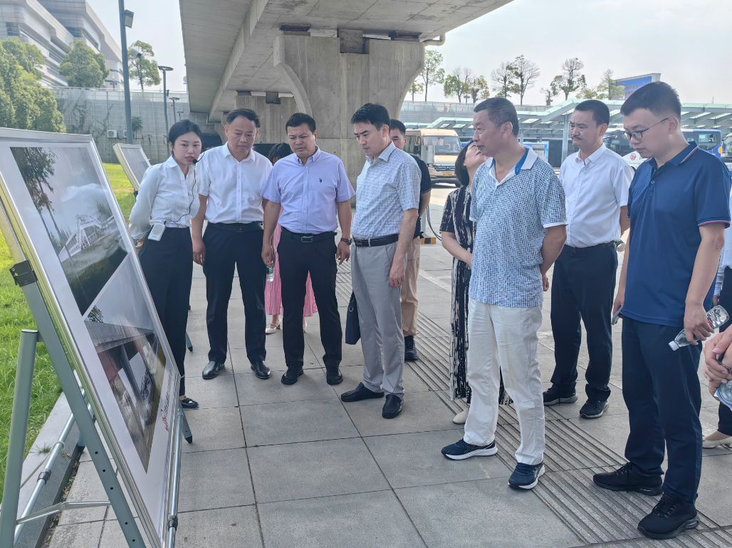 鷹潭公交：省交通運輸廳領(lǐng)導(dǎo)審查鷹潭公交鷹北客運樞紐項目