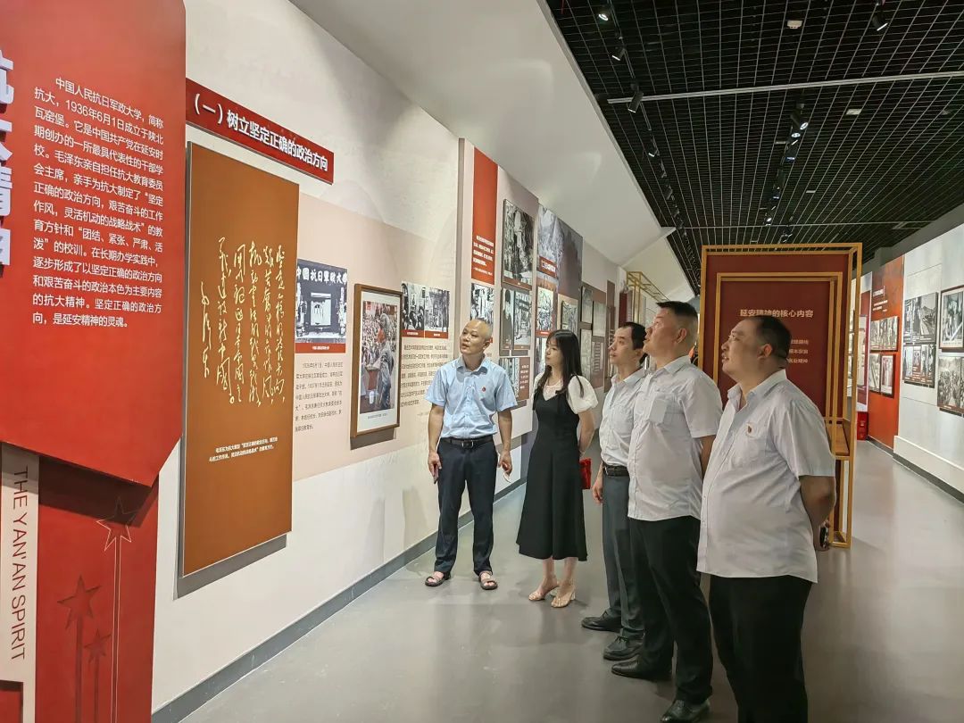 九江長(zhǎng)運(yùn):開展“弘揚(yáng)延安精神 勇?lián)鷷r(shí)代使命”主題黨日活動(dòng)