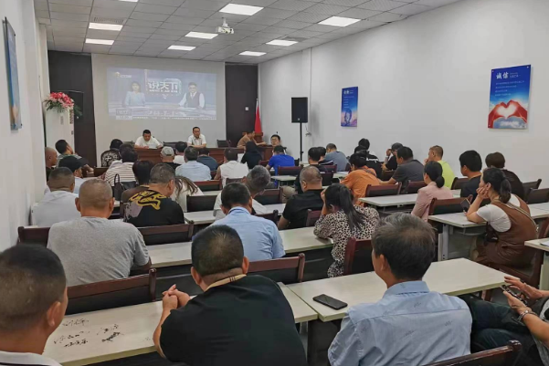 景德鎮(zhèn)長運：昌江公司召開8月份駕駛員安全、機務例會