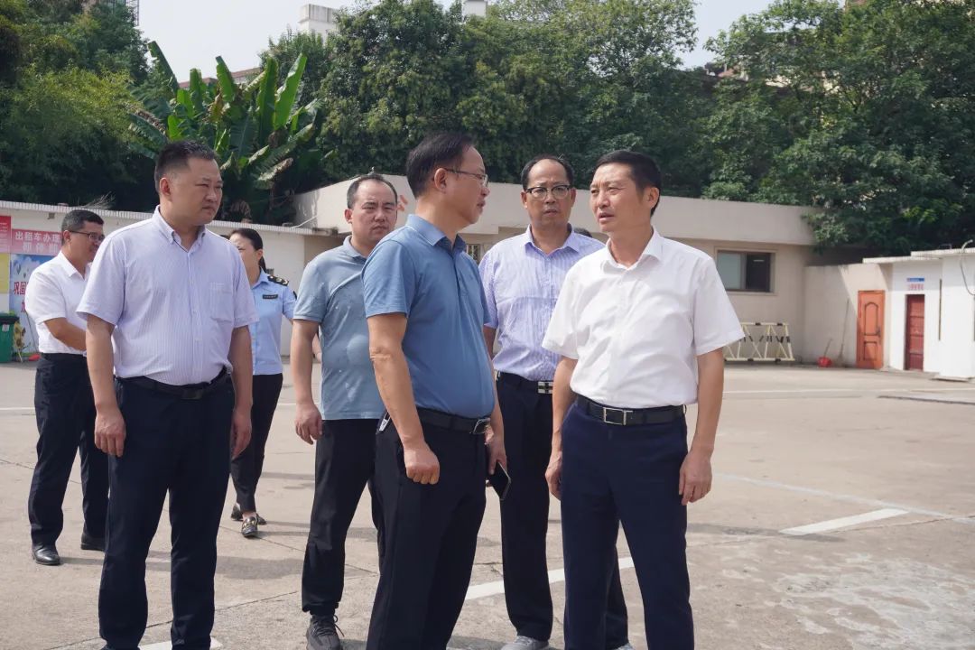 撫州長運 江志堅一行督導撫州長運“中秋、國慶”節(jié)前安全生產(chǎn)工作