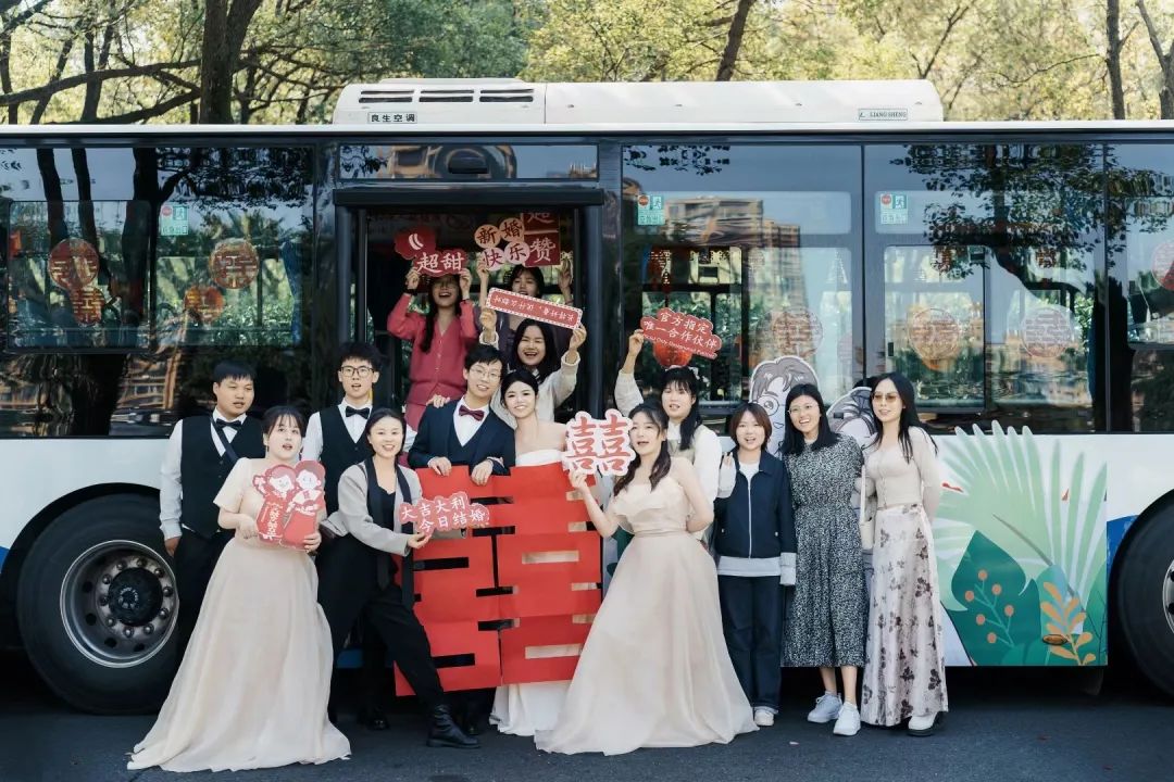 創(chuàng)新經(jīng)營 || 新余公交：婚車定制 低碳、節(jié)儉、有新意！