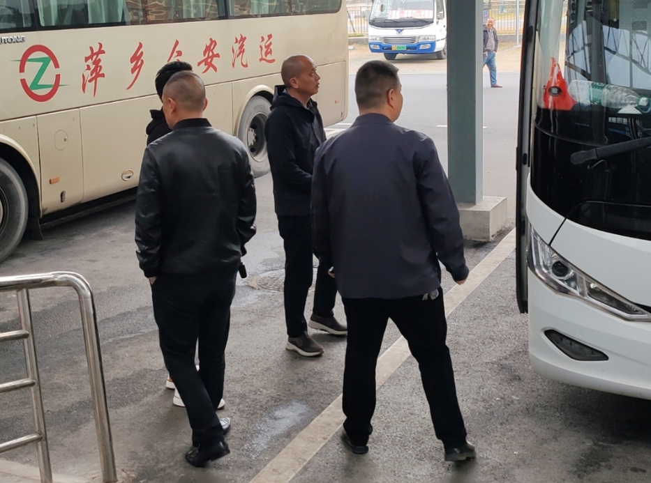 萍鄉(xiāng)長運(yùn) 深入基層 檢查安全生產(chǎn)、服務(wù)質(zhì)量工作