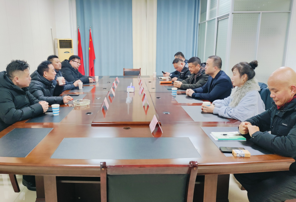 江西金合控股、江西農(nóng)投調(diào)研永修公司客貨郵融合發(fā)展工作  劉磊、占梁陪同