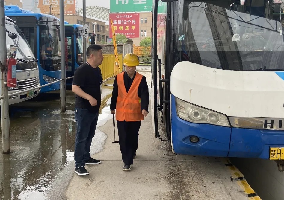 景德鎮(zhèn)長運：多措并舉 開展“一速一帶”、“分心駕駛”整治活動