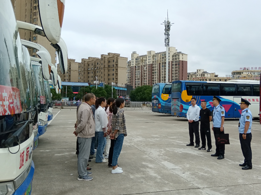 撫州長(zhǎng)運(yùn) 召開(kāi)高考期間運(yùn)輸服務(wù)保障部署會(huì)