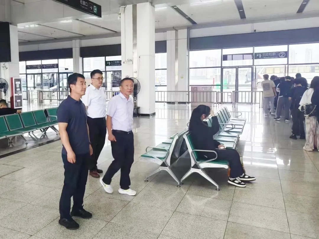 馬鞍山市交通運(yùn)輸局對(duì)馬鞍山汽車客運(yùn)站端午節(jié)運(yùn)輸工作進(jìn)行檢查指導(dǎo)