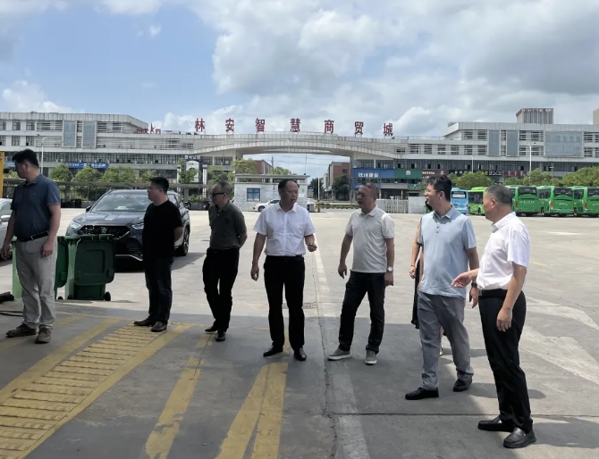 一線報道 || 鷹潭公交:省公交協(xié)會調(diào)研組到鷹潭公交進行調(diào)研指導(dǎo)