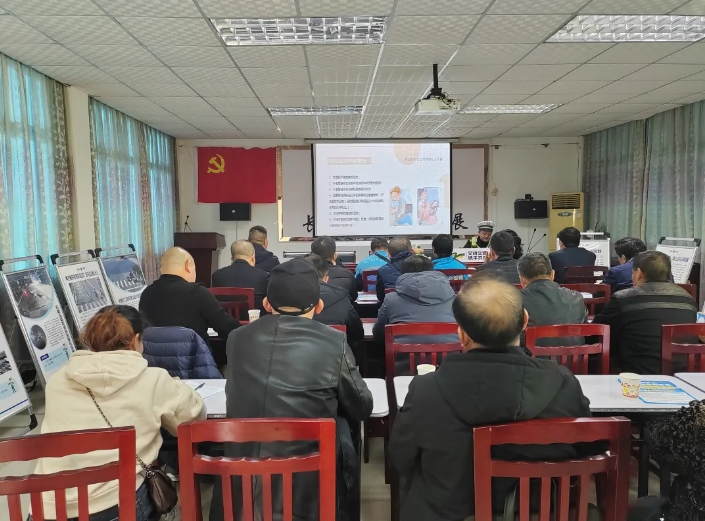 萍鄉(xiāng)長運:開展交通安全宣傳活動